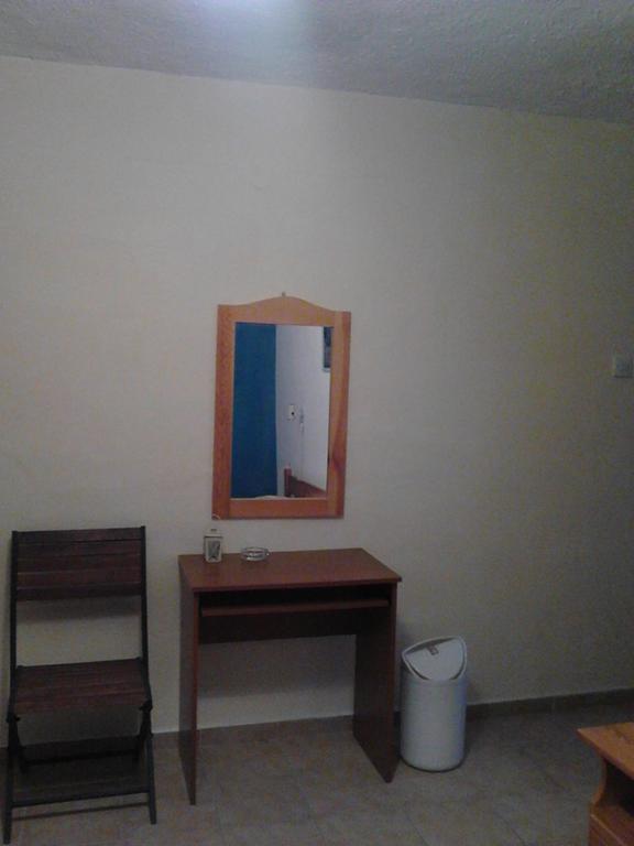 Anemos Studios Vasilias  Rum bild